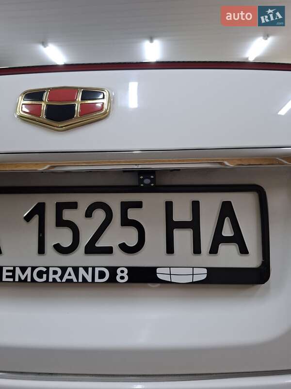 Седан Geely Emgrand 8 (EC8) 2014 в Александрие
