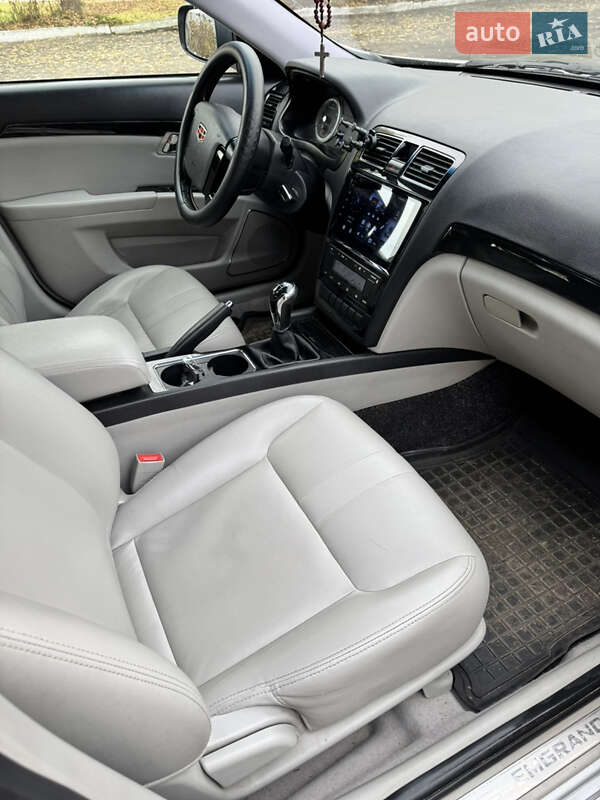 Седан Geely Emgrand 8 (EC8) 2013 в Сокале фото 3 Седан Geely Emgrand 8 (EC8) 2013 в Сокале