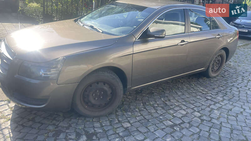 Седан Geely Emgrand 8 (EC8) 2014 в Ужгороді