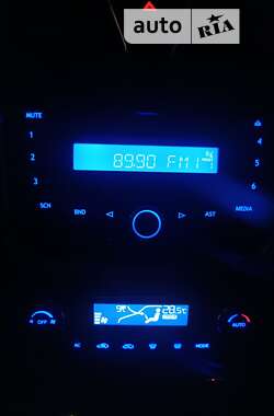 Хетчбек Geely Emgrand EC7-RV 2012 в 