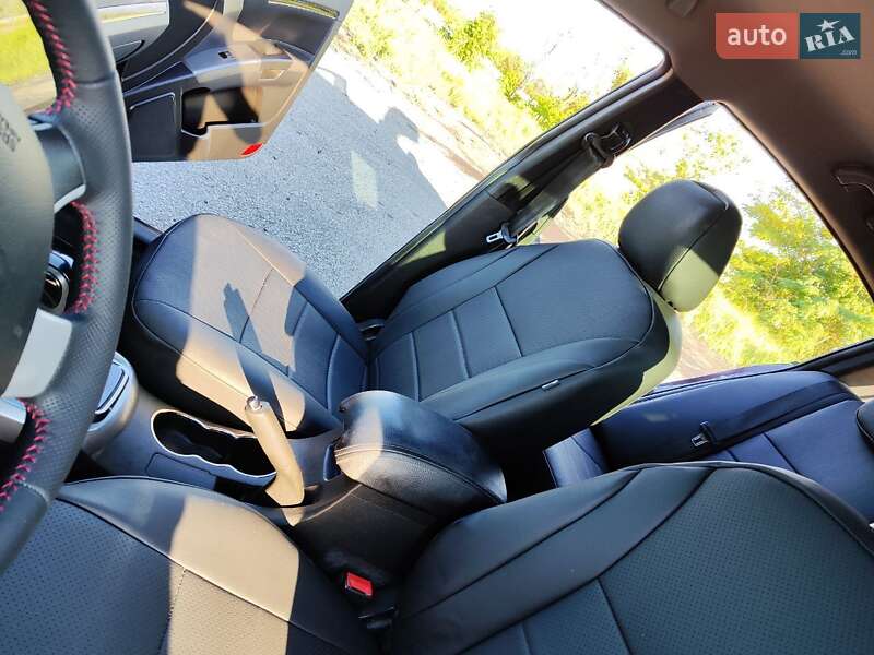 Хетчбек Geely Emgrand EC7-RV 2012 в Дніпрі фото 5 Хетчбек Geely Emgrand EC7-RV 2012 в Дніпрі