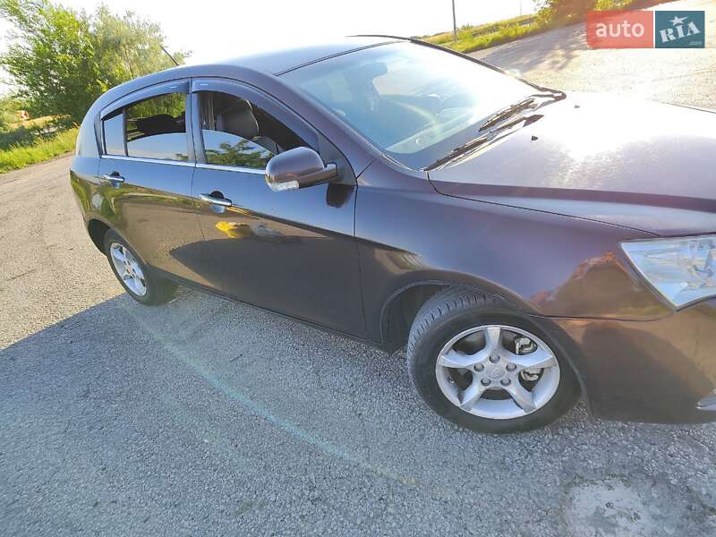 Хетчбек Geely Emgrand EC7-RV 2012 в Дніпрі фото 2 Хетчбек Geely Emgrand EC7-RV 2012 в Дніпрі