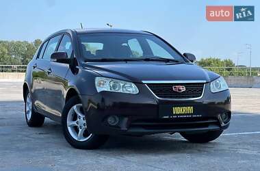 Хетчбек Geely Emgrand EC7-RV 2012 в 