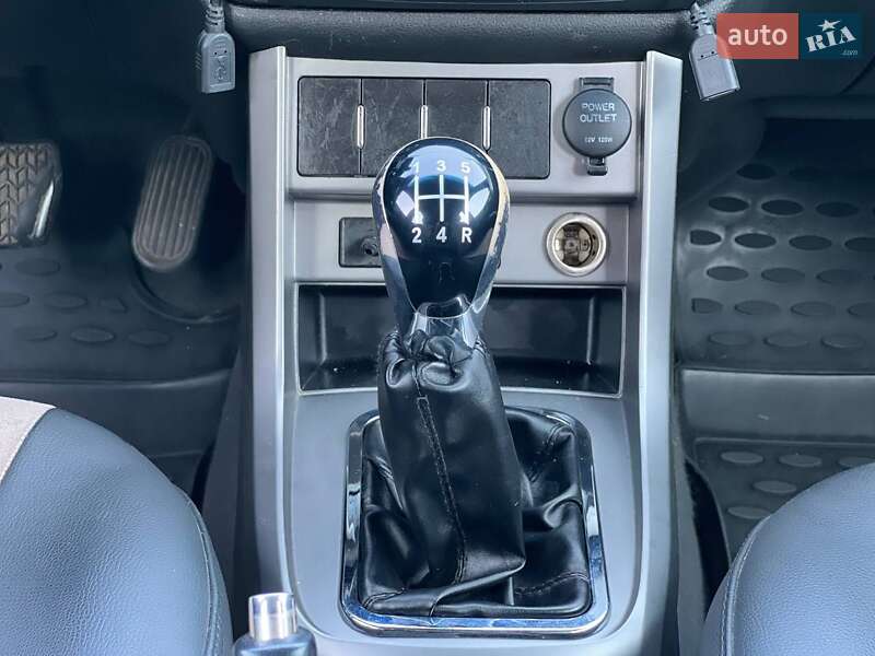 Хетчбек Geely Emgrand EC7-RV 2012 в Києві