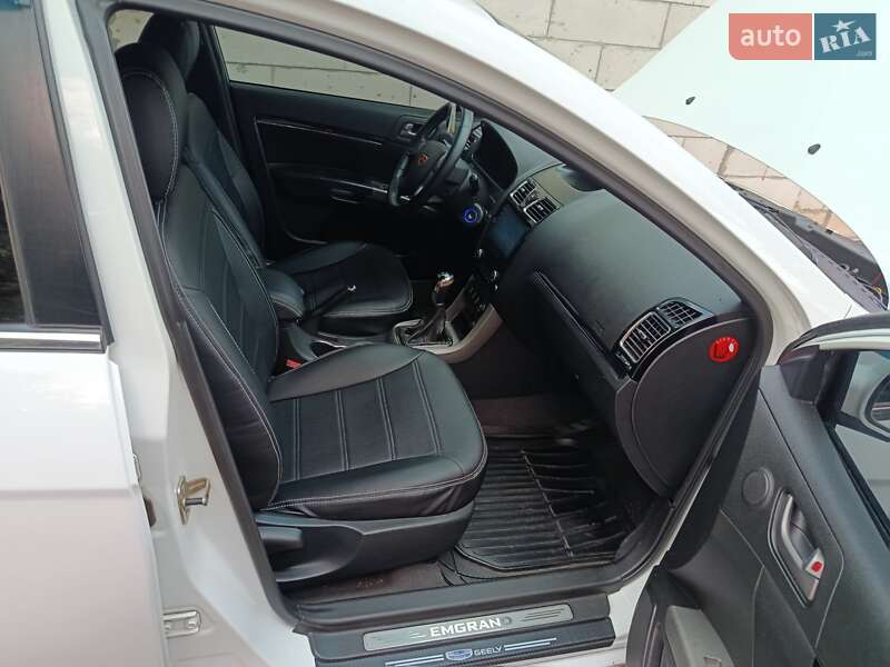 Хэтчбек Geely Emgrand EC7-RV 2012 в Терновке фото 9 Хэтчбек Geely Emgrand EC7-RV 2012 в Терновке