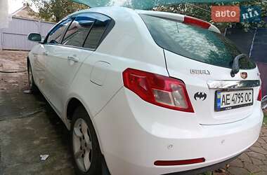 Хетчбек Geely Emgrand EC7-RV 2012 в 