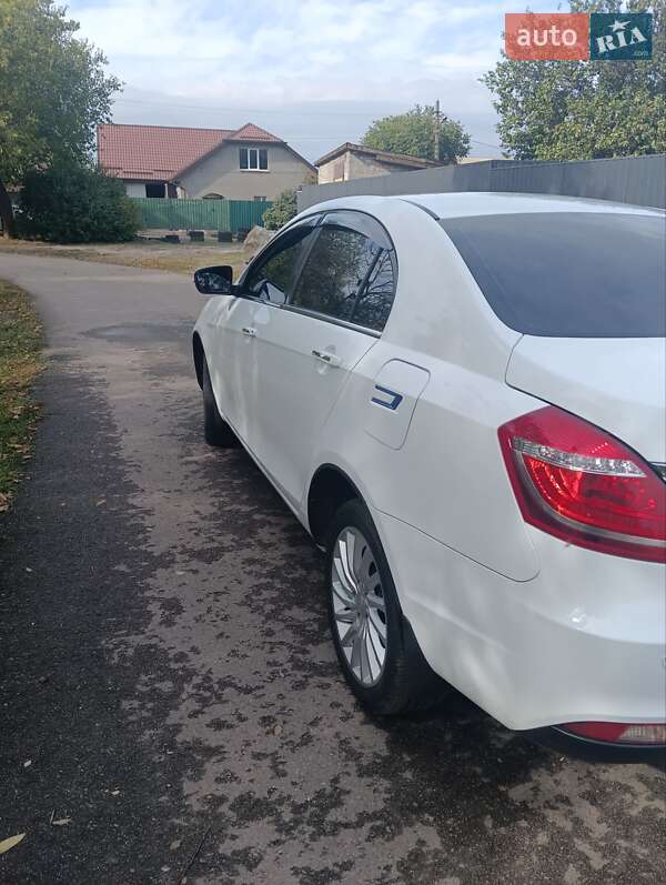 Седан Geely Emgrand EV253 2016 в Кривом Роге