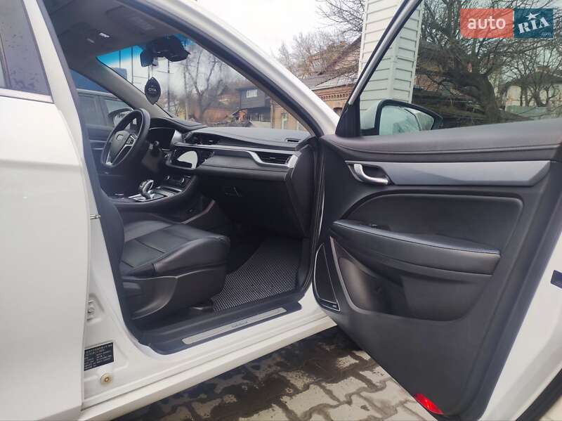 Седан Geely Emgrand EV350 2018 в Виннице