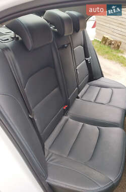 Седан Geely Emgrand EV350 2018 в 