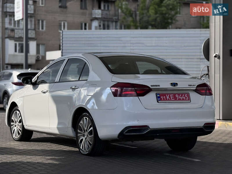 Седан Geely Emgrand EV350 2018 в Одессе