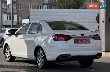 Седан Geely Emgrand EV350 2018 в 