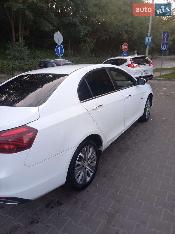 Седан Geely Emgrand EV350 2018 в Львове фото 4 Седан Geely Emgrand EV350 2018 в Львове
