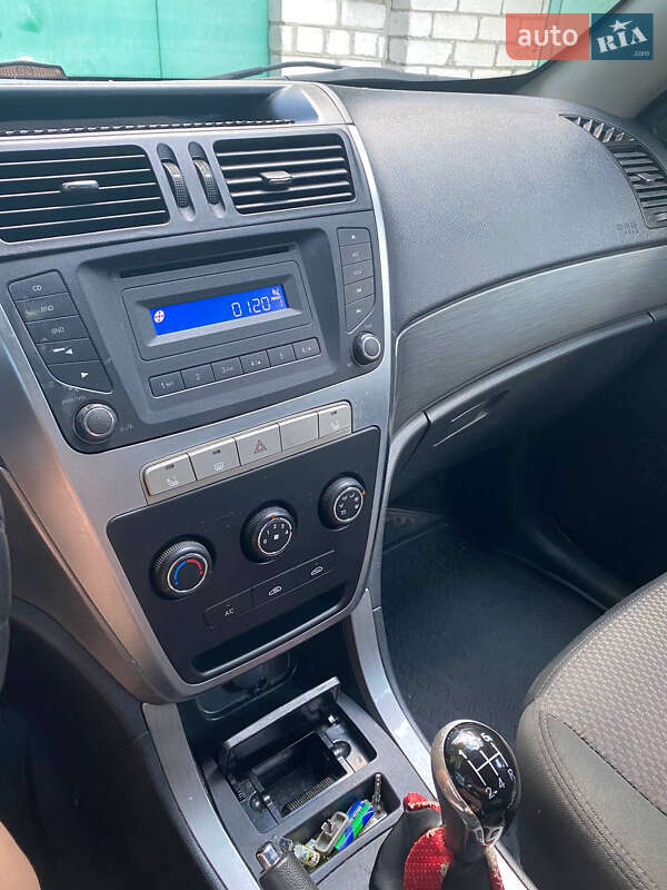Внедорожник / Кроссовер Geely Emgrand X7 2013 в Николаеве