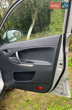 Позашляховик / Кросовер Geely Emgrand X7 2013 в 