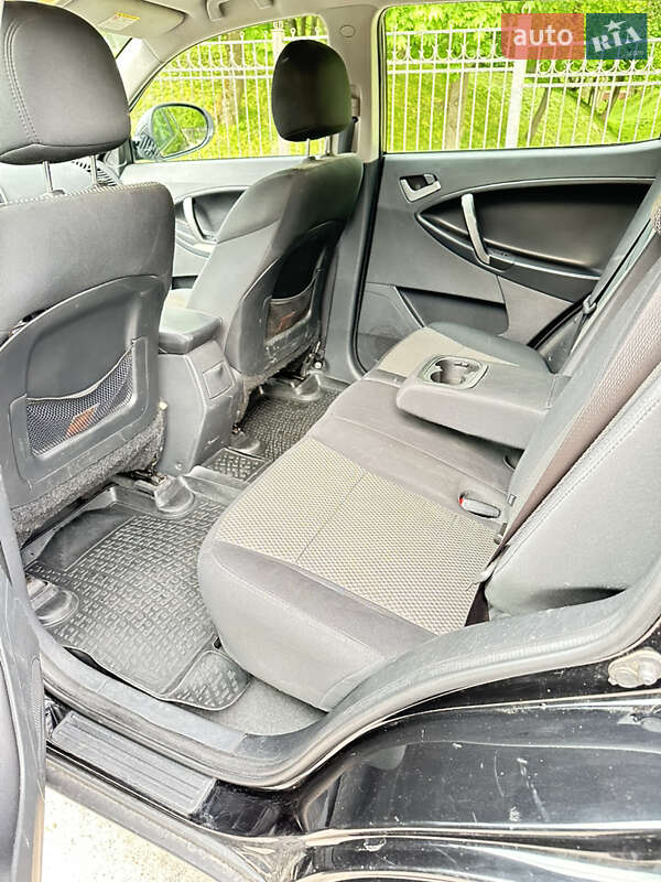 Позашляховик / Кросовер Geely Emgrand X7 2014 в Чернігові