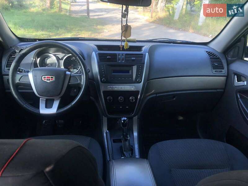 Внедорожник / Кроссовер Geely Emgrand X7 2013 в Новояворовске
