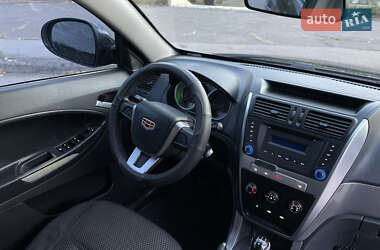 Позашляховик / Кросовер Geely Emgrand X7 2013 в 
