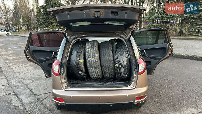 Позашляховик / Кросовер Geely Emgrand X7 2013 в Кривому Розі