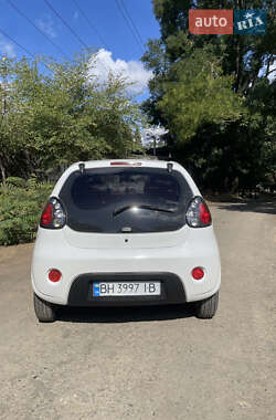 Хэтчбек Geely GC2 2013 в 