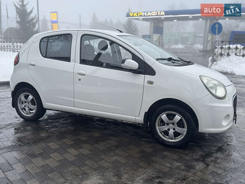 Хэтчбек Geely GC2 2013 в Лубнах