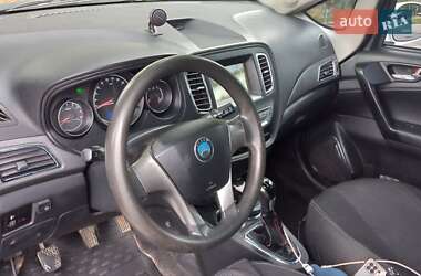 Хэтчбек Geely GC5 2015 в 