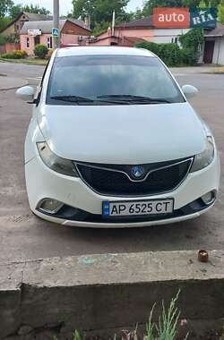 Хэтчбек Geely GC5 2015 в 