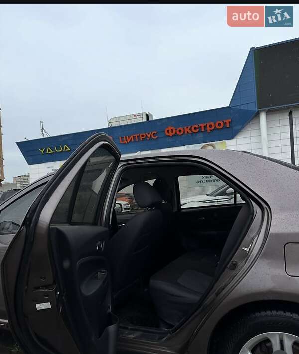Седан Geely GC6 2015 в 