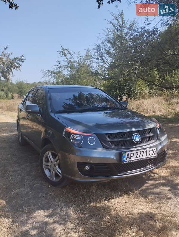 Geely GC6 2015