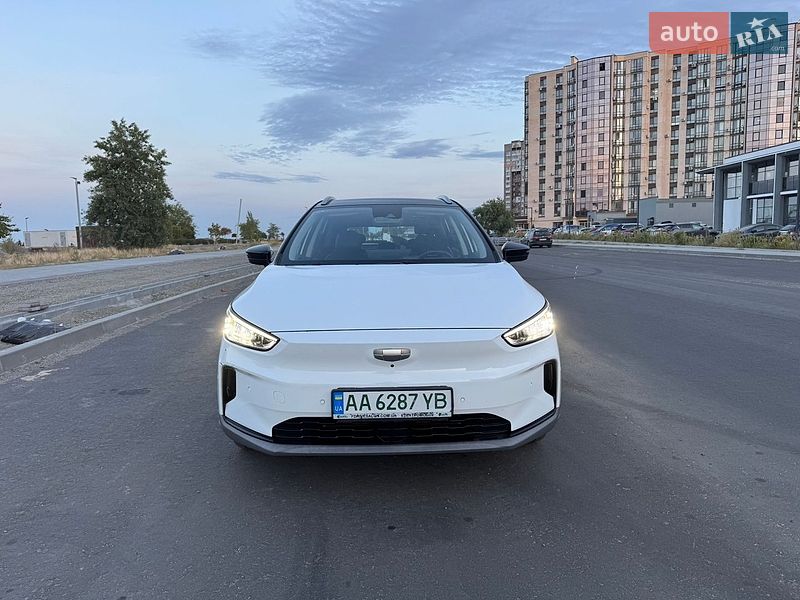 Позашляховик / Кросовер Geely Geometry C 2022 в Черкасах