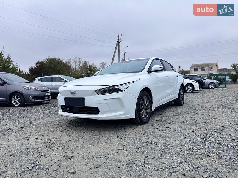 2020 Geely Geometry-C, VIN LJ2KP8PE0LA012210:plate — photo 1 (autoria)