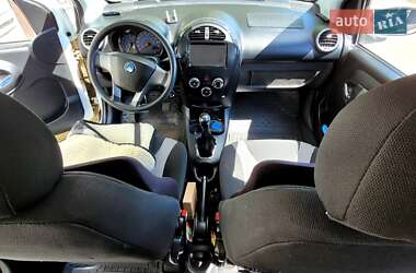Хетчбек Geely GХ2 2014 в 