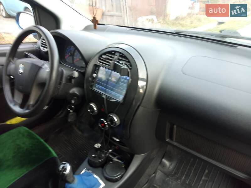 Хэтчбек Geely GХ2 2013 в 