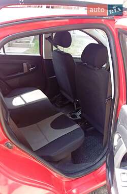 Хэтчбек Geely GХ2 2013 в 