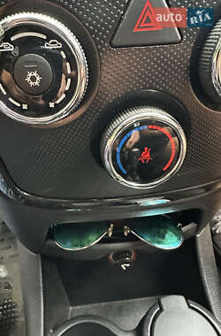 Хэтчбек Geely GХ2 2013 в 