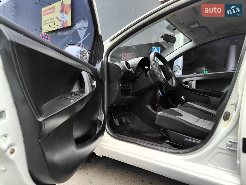 Хетчбек Geely GХ2 2013 в Києві