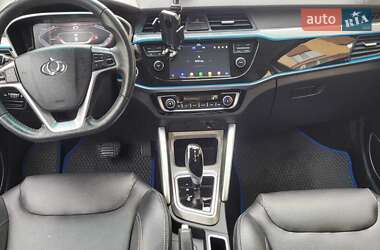 Позашляховик / Кросовер Geely Kandi EX3 2018 в 