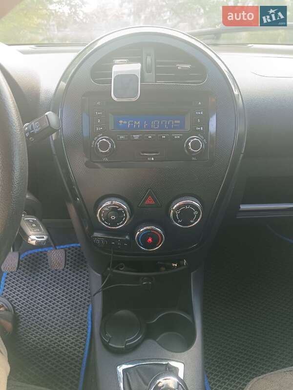 Внедорожник / Кроссовер Geely LC Cross 2012 в Захарьевке
