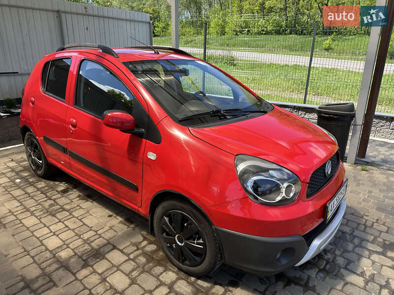 Geely LC Cross 2013