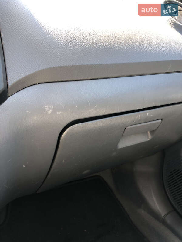 Хетчбек Geely MK-2 2010 в Чернівцях