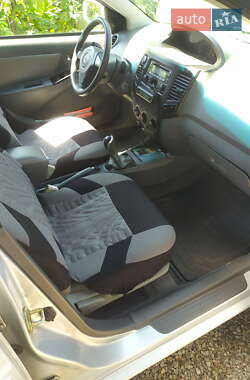 Хэтчбек Geely MK-2 2009 в 