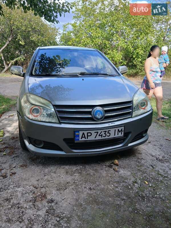 Хэтчбек Geely MK-2 2009 в 