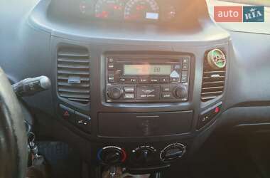Седан Geely MK-2 2013 в  фото 3 Седан Geely MK-2 2013 в