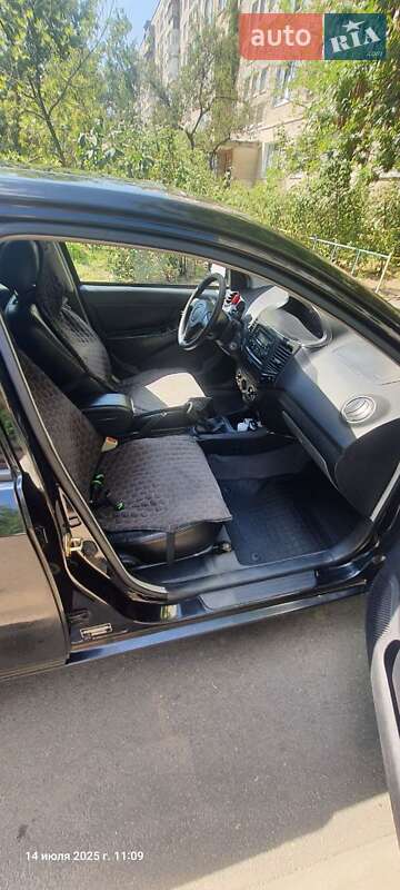 Хэтчбек Geely MK-2 2011 в Киеве фото Хэтчбек Geely MK-2 2011 в Киеве