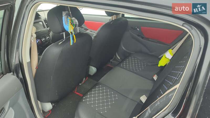 Хэтчбек Geely MK-2 2011 в Житомире