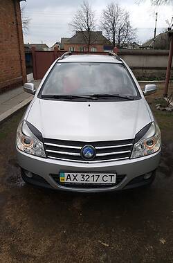 Хэтчбек Geely MK Cross 2012 в Тростянце