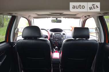 Позашляховик / Кросовер Geely MK Cross 2014 в 