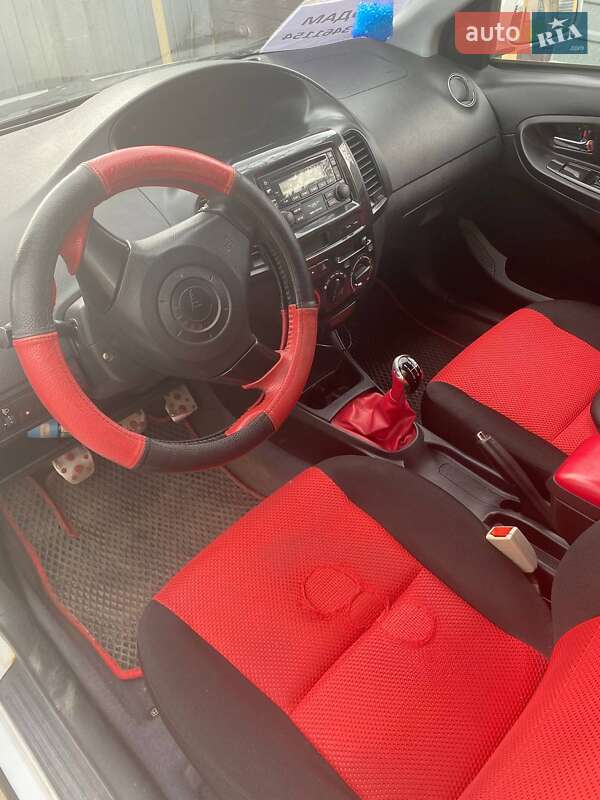 Позашляховик / Кросовер Geely MK Cross 2013 в Полтаві фото 9 Позашляховик / Кросовер Geely MK Cross 2013 в Полтаві