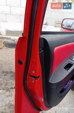 Хэтчбек Geely MK Cross 2012 в Шостке