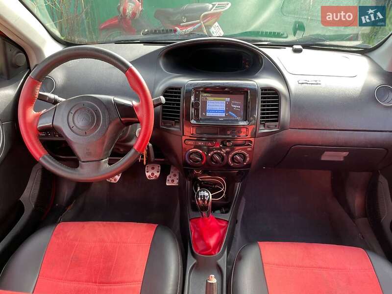 Хетчбек Geely MK Cross 2013 в Бобринці фото 6 Хетчбек Geely MK Cross 2013 в Бобринці