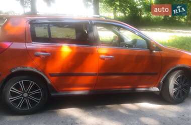 Хэтчбек Geely MK Cross 2013 в 